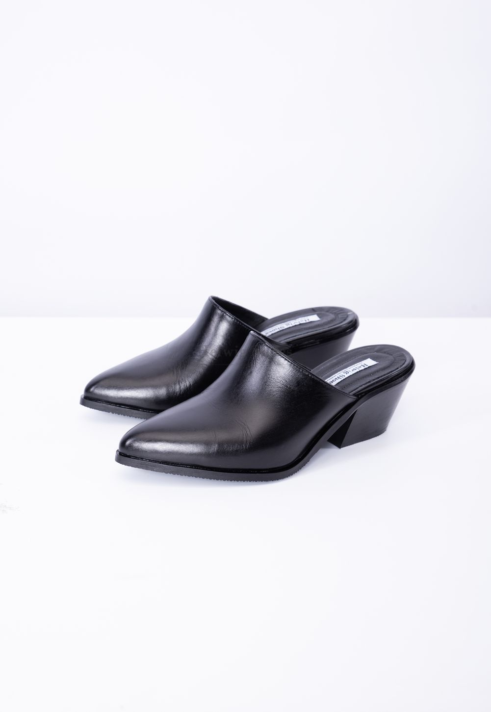 Heel Them Stick out Saboti Loulou din piele naturala neagra | Helwig Shoes